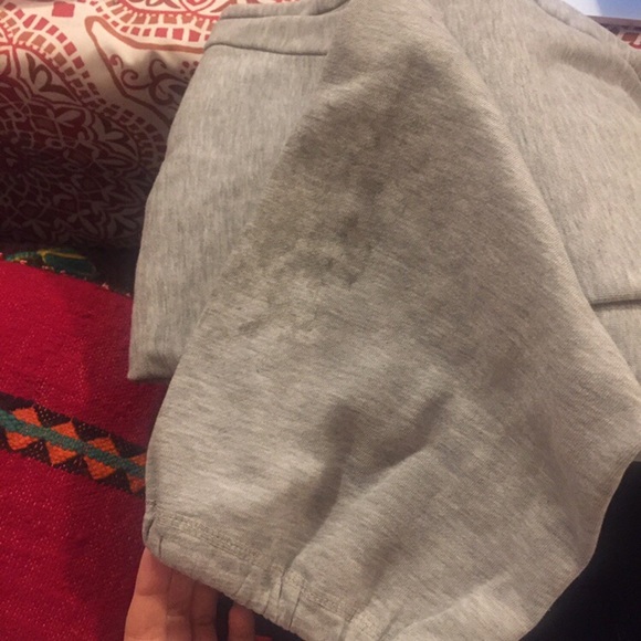 light grey cozy sweatpants ❤️ - Picture 5 of 5